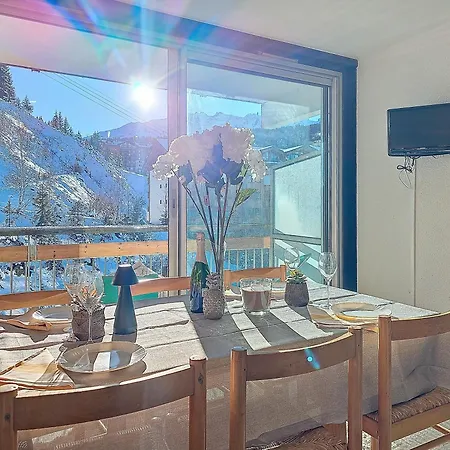 1650 -front De Neige Mountain View 7s09 Courchevel